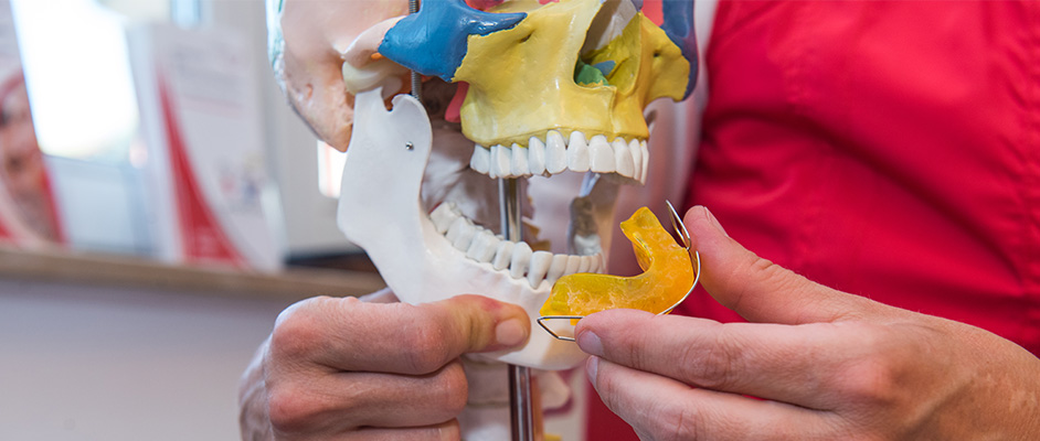 Kieferorthopädie: herausnehmbare Zahnspangen in Hattingen